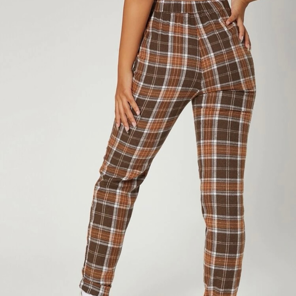 $8 BROWN MULTI COLORED PANTS